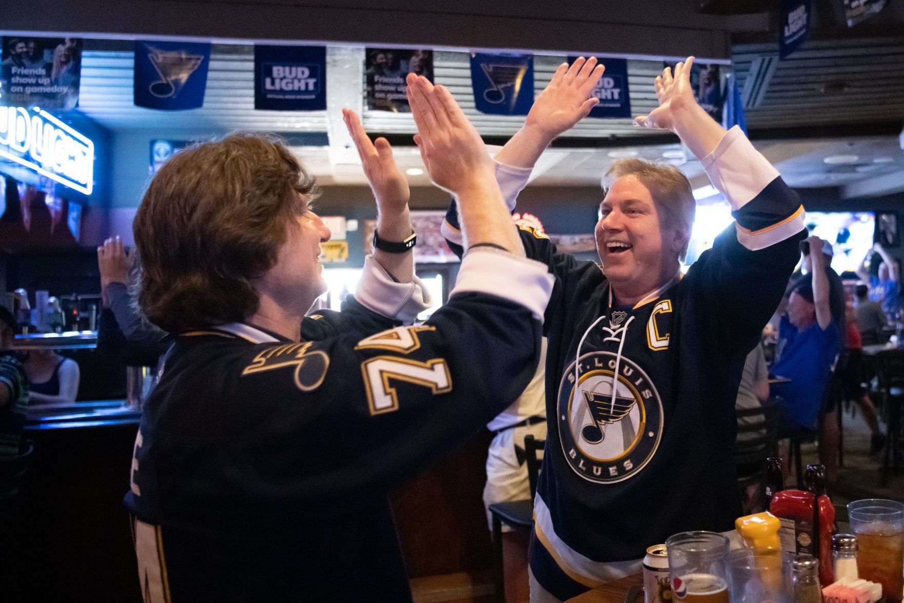 Blues fans watch Game 5 of Western Conference Finals at Syberg's on Dorsett